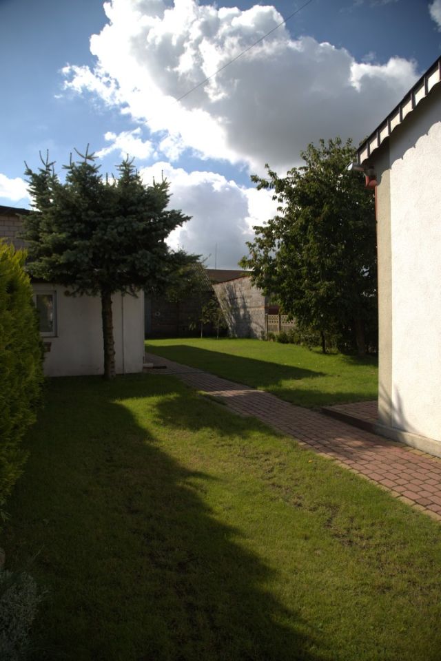 dom wolnostojący, 5 pokoi Dobra, ul. 1 Maja. Zdjęcie 2