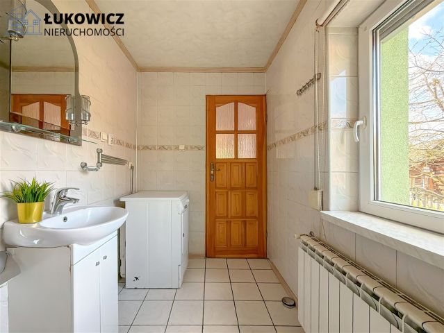 dom wolnostojący, 6 pokoi Ujsoły. Zdjęcie 27