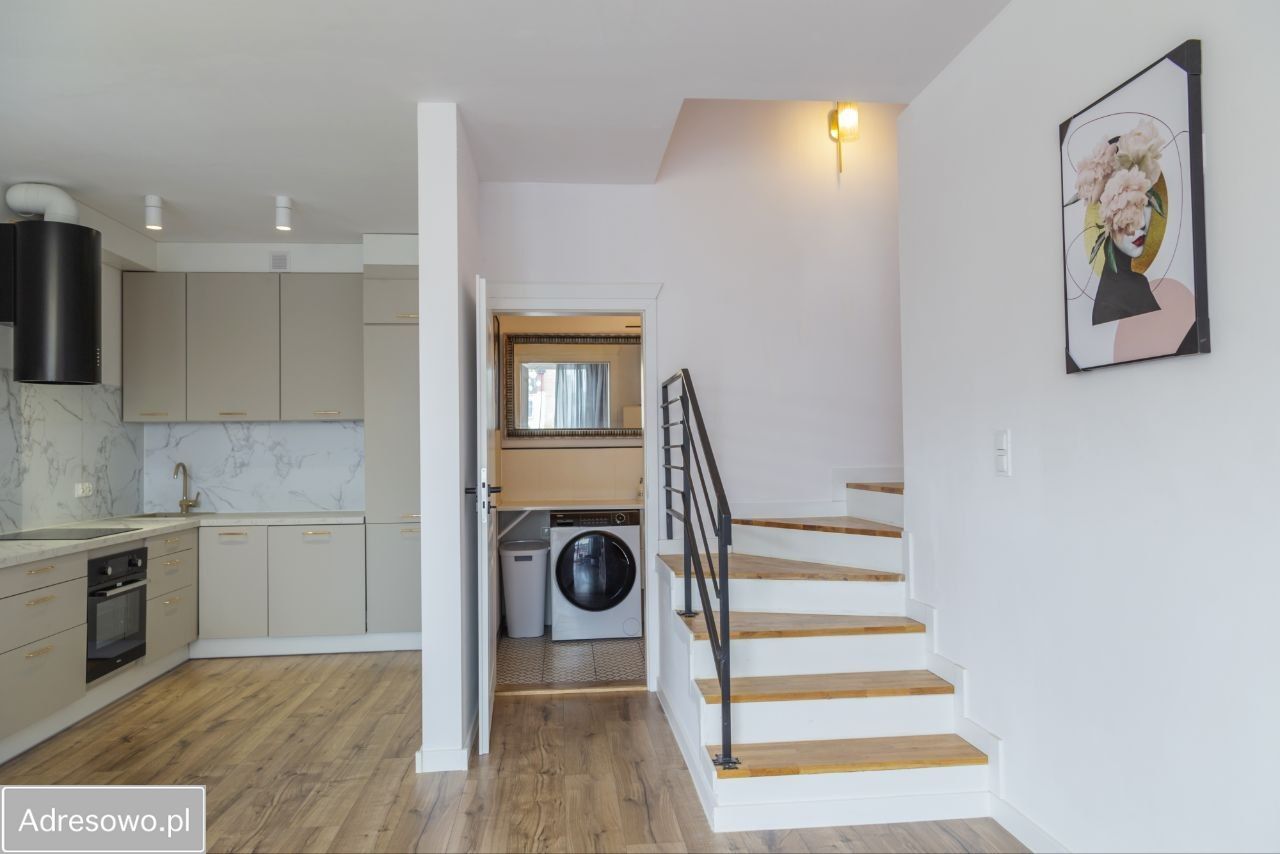 Mieszkanie 4-pokojowe Mędłów. Zdjęcie 9