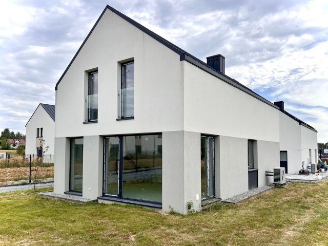 dom wolnostojący, 4 pokoje Mników. Zdjęcie 1