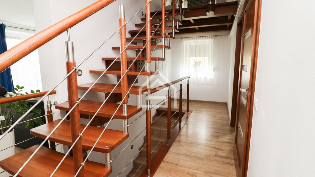 dom wolnostojący, 6 pokoi Gnojnik. Zdjęcie 24