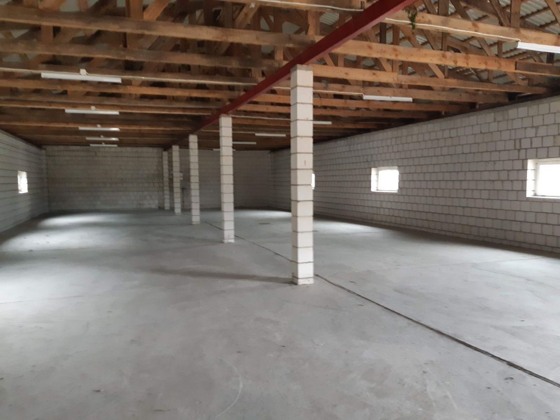 Hala/magazyn Kuriany. Zdjęcie 3