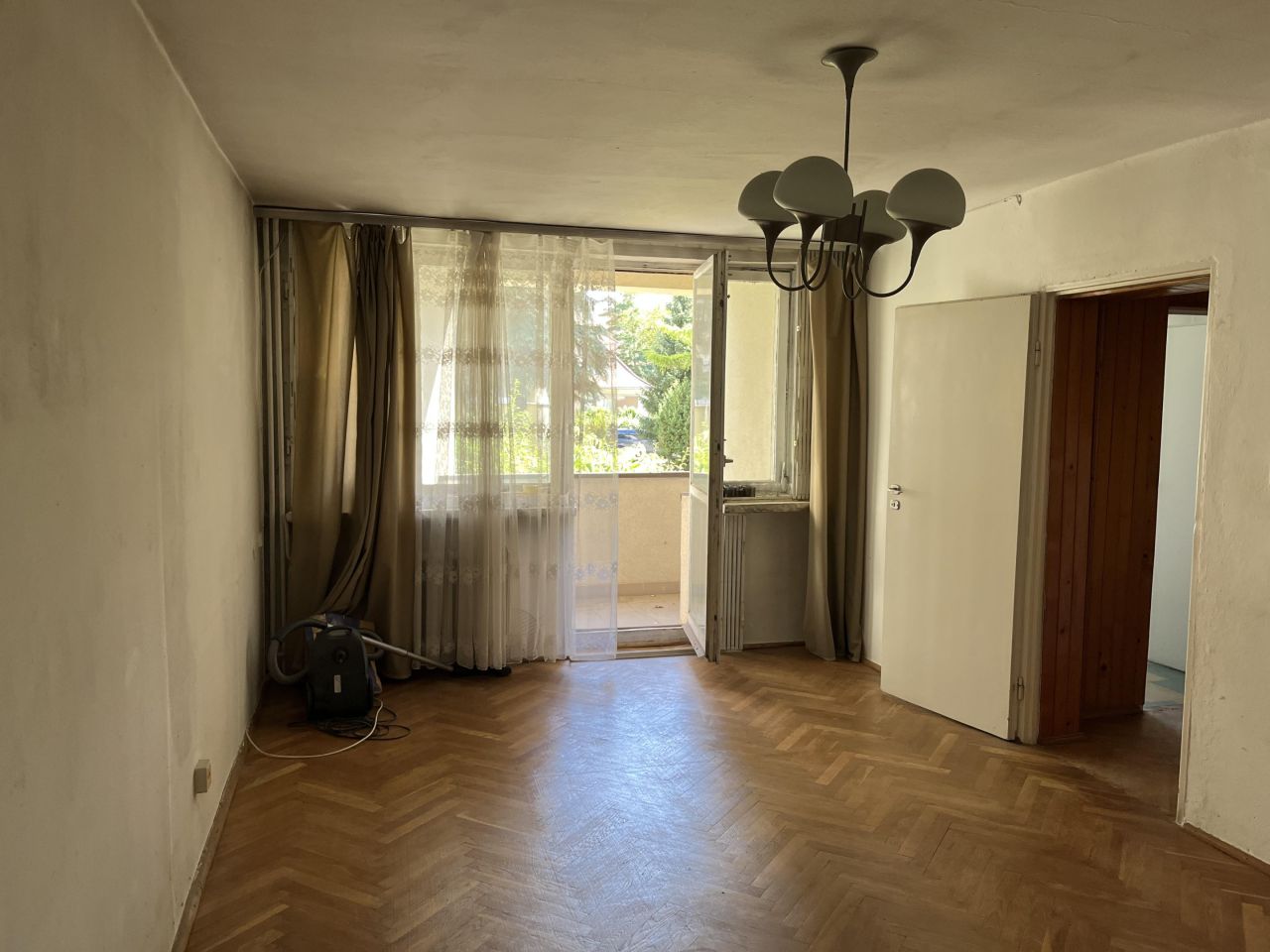 Mieszkanie 4-pokojowe Warszawa Rembertów, ul. Czerwonych Beretów. Zdjęcie 2