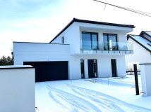 dom wolnostojący, 5 pokoi Szczęsne, ul. Sikorki. Zdjęcie 1