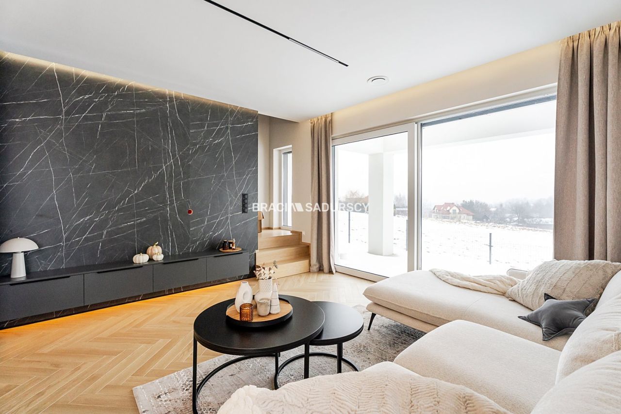 bliźniak, 7 pokoi Tomaszkowice. Zdjęcie 16