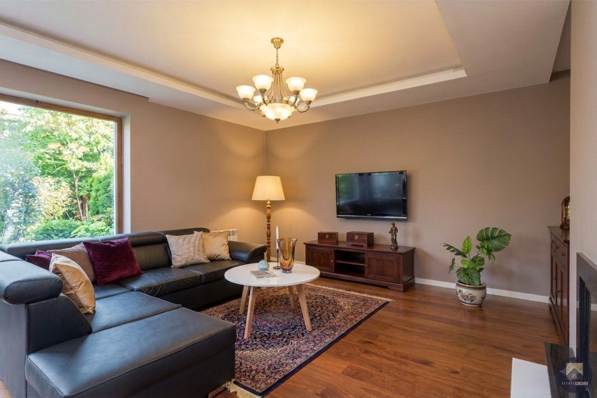 dom wolnostojący, 5 pokoi Rembelszczyzna, ul. Jana Kazimierza. Zdjęcie 1