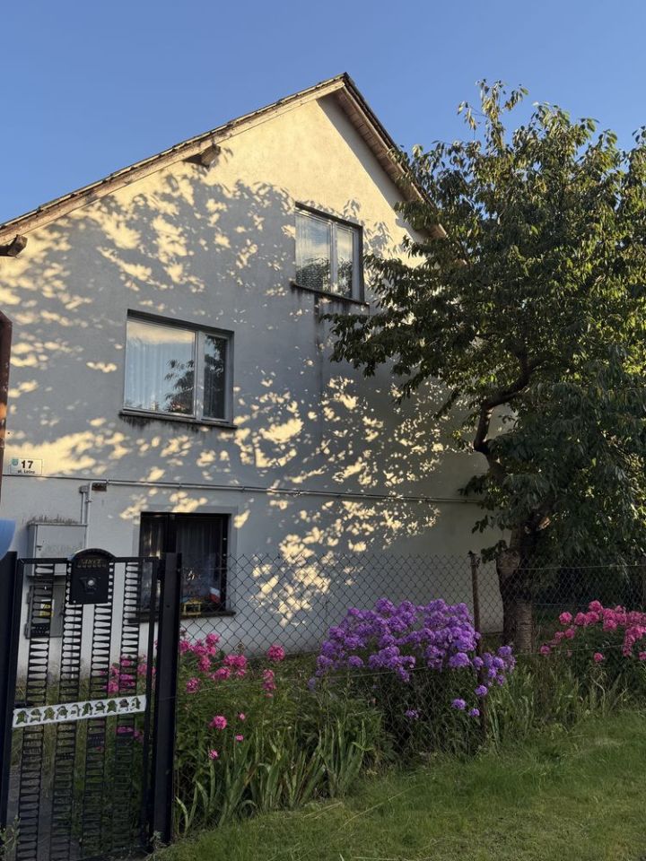 dom wolnostojący, 4 pokoje Czarna Dąbrówka