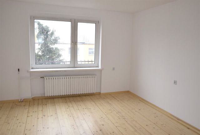 bliźniak, 4 pokoje Gniezno. Zdjęcie 9