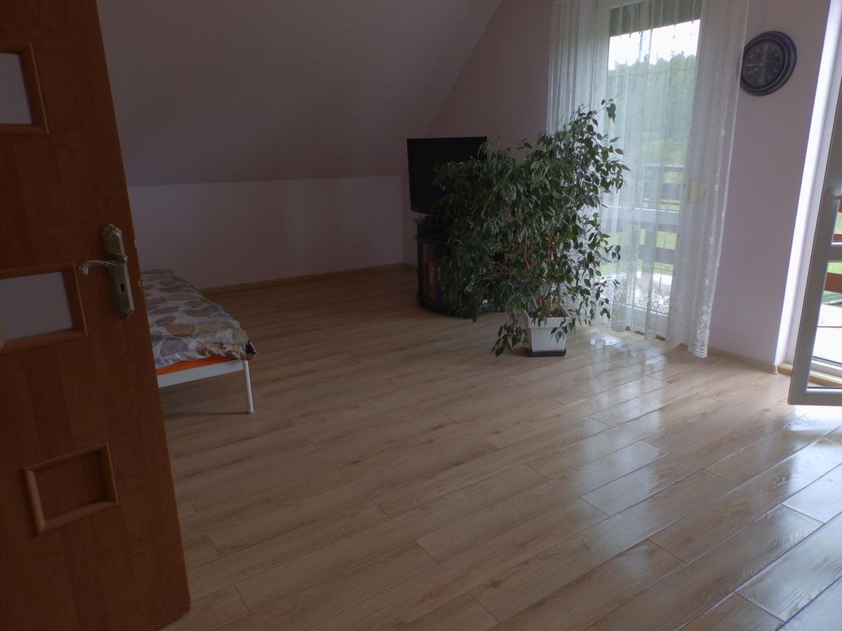 dom wolnostojący, 4 pokoje Tołów. Zdjęcie 11