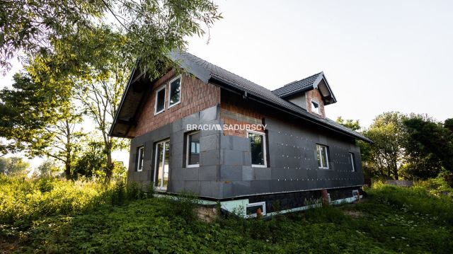 dom wolnostojący, 5 pokoi Kaszów. Zdjęcie 4
