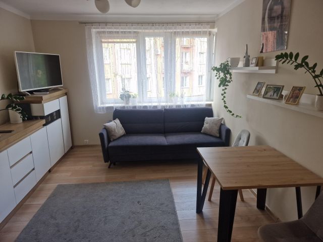 Mieszkanie 3-pokojowe Opoczno, ul. Adama Mickiewicza. Zdjęcie 1