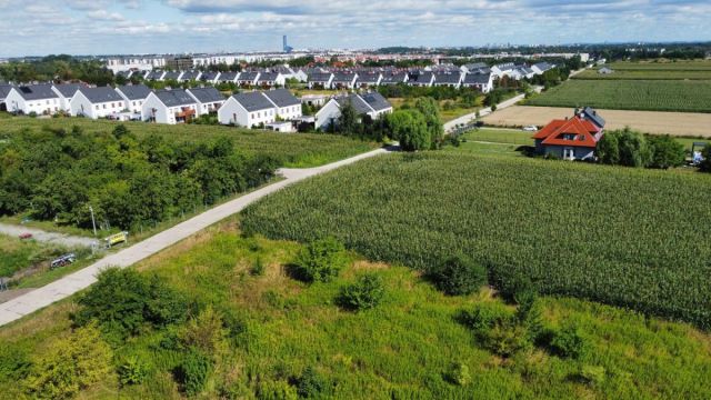 Działka inwestycyjna Iwiny, ul. Franza Petera Schuberta. Zdjęcie 5