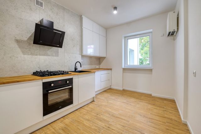 Mieszkanie 2-pokojowe Warszawa Mokotów, ul. Iwicka. Zdjęcie 1