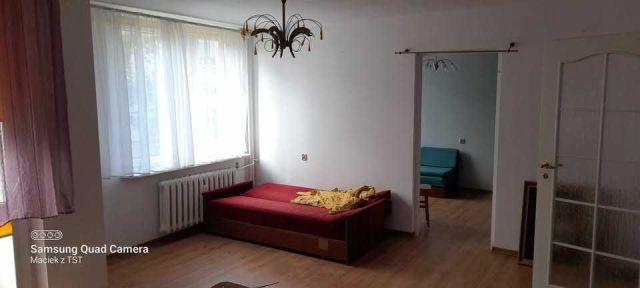 Mieszkanie 3-pokojowe Starachowice, ul. Czerwonego Krzyża. Zdjęcie 1