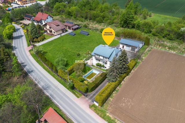 dom wolnostojący, 7 pokoi Krzeszowice, ul. Żbicka. Zdjęcie 1
