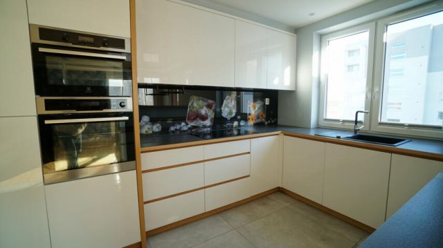 Mieszkanie 5-pokojowe Łomża, ul. Władysława Stanisława Reymonta. Zdjęcie 3