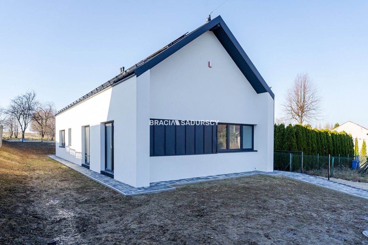 dom wolnostojący, 5 pokoi Bębło. Zdjęcie 35