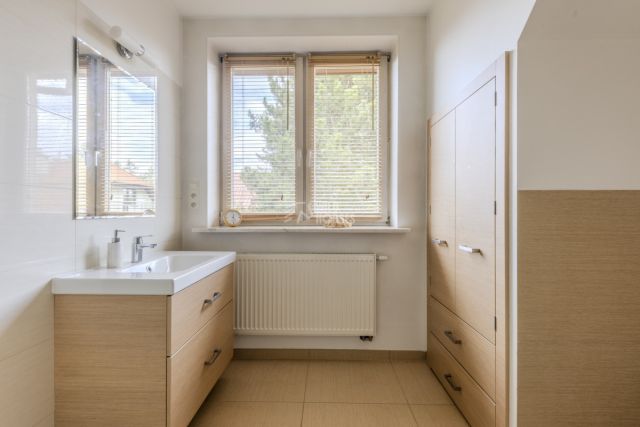dom wolnostojący, 5 pokoi Laski, ul. Pogodna. Zdjęcie 19