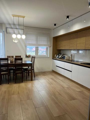 Mieszkanie 4-pokojowe Mielec. Zdjęcie 1