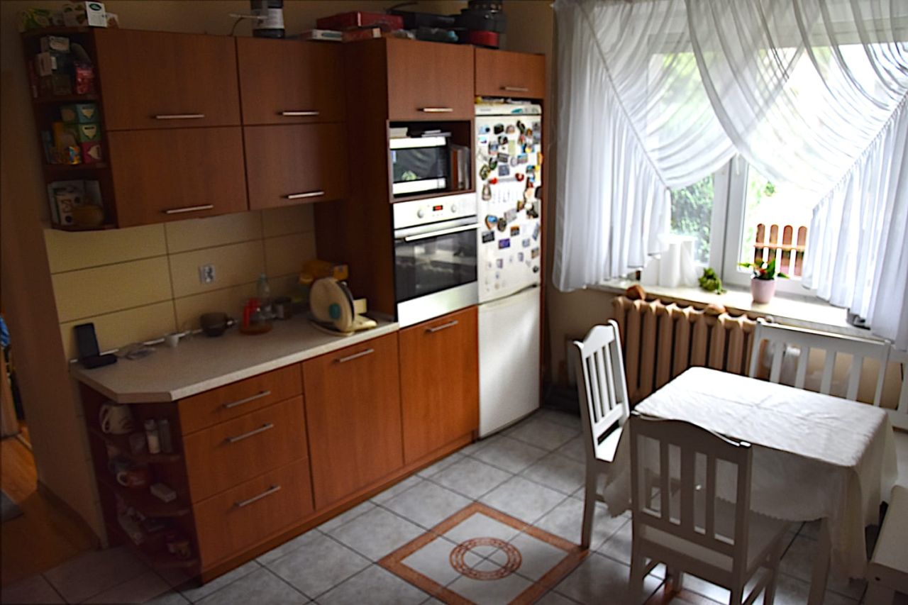 gospodarstwo, 6 pokoi Hucisko, ul. Kielecka. Zdjęcie 8