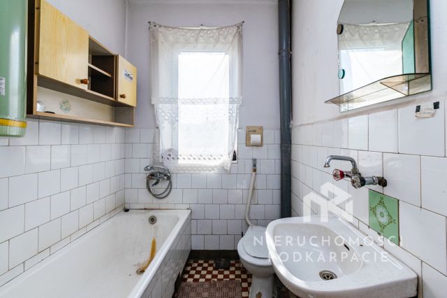 dom wolnostojący, 4 pokoje Błażowa Górna. Zdjęcie 12