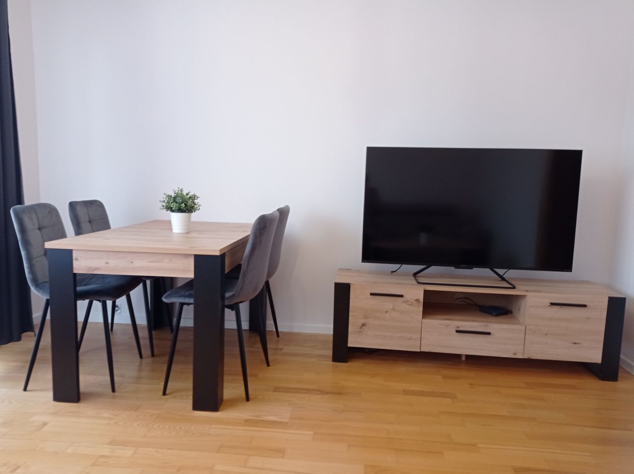 Mieszkanie 3-pokojowe Kłodzko, ul. Wiosenna. Zdjęcie 4