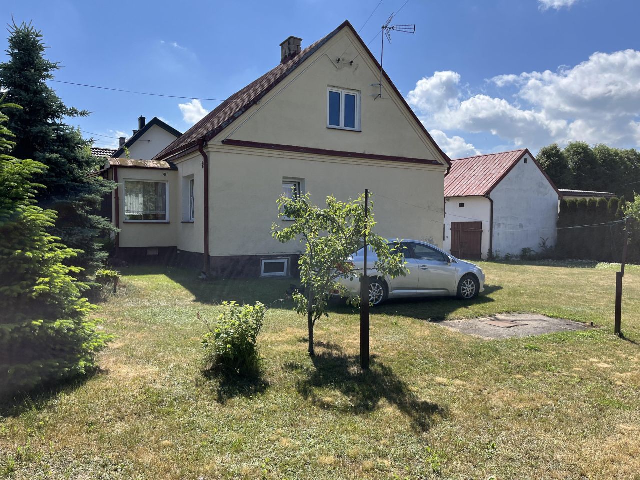 dom wolnostojący, 4 pokoje Kuźnica, ul. Adama Mickiewicza. Zdjęcie 3