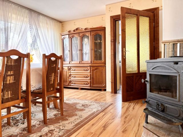 dom wolnostojący, 4 pokoje Nowe Chlebiotki. Zdjęcie 1