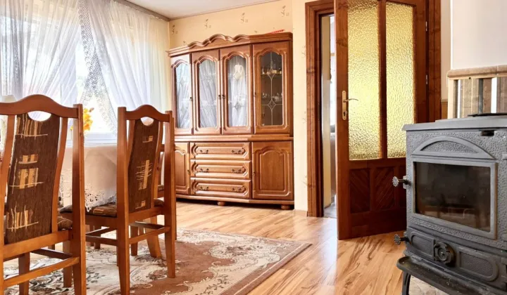 dom wolnostojący, 4 pokoje Nowe Chlebiotki