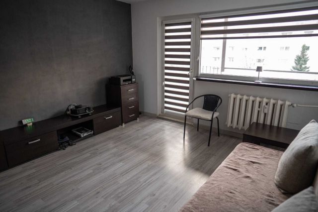 Mieszkanie 3-pokojowe Kościan. Zdjęcie 1