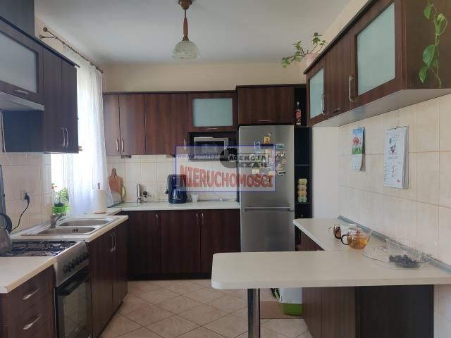 dom wolnostojący, 4 pokoje Kolonie Stanisławów. Zdjęcie 5