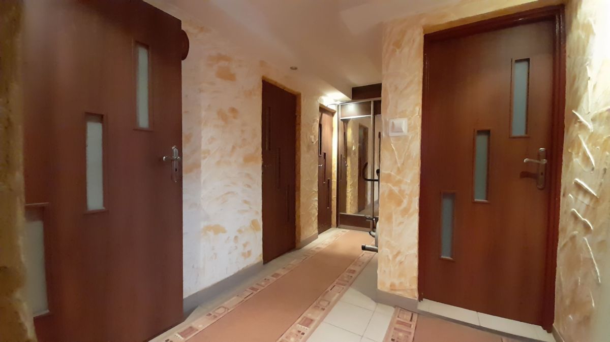 Mieszkanie 3-pokojowe Niemstów. Zdjęcie 5