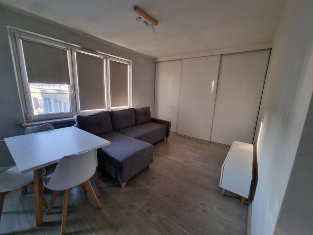 Mieszkanie 2-pokojowe Wodzisław Śląski, pl. Zwycięstwa. Zdjęcie 1