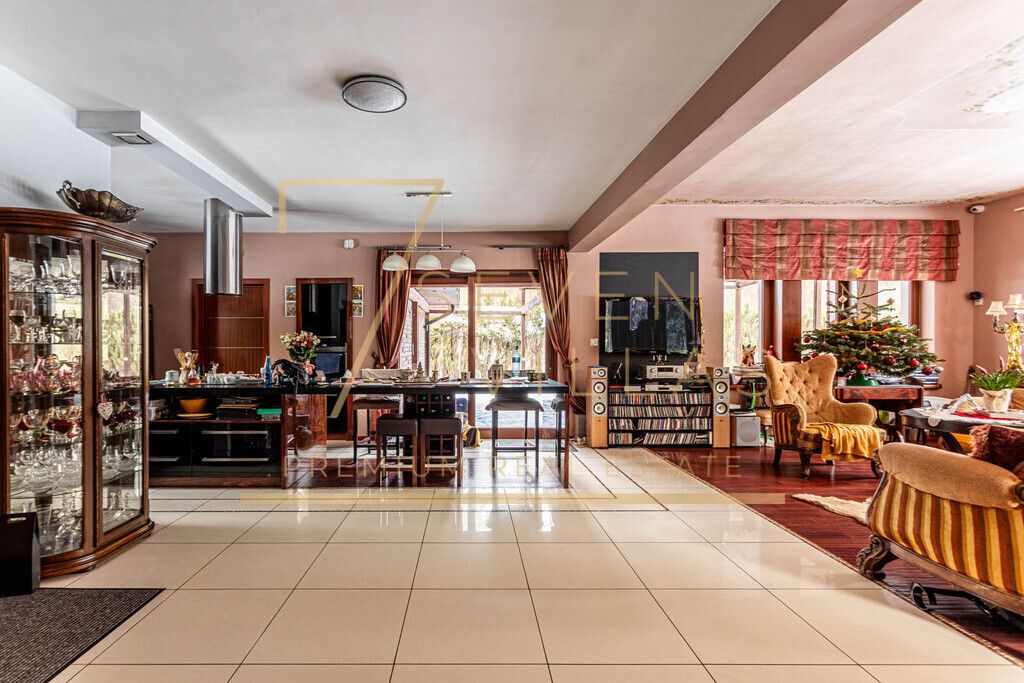 dom wolnostojący, 5 pokoi Magdalenka. Zdjęcie 4