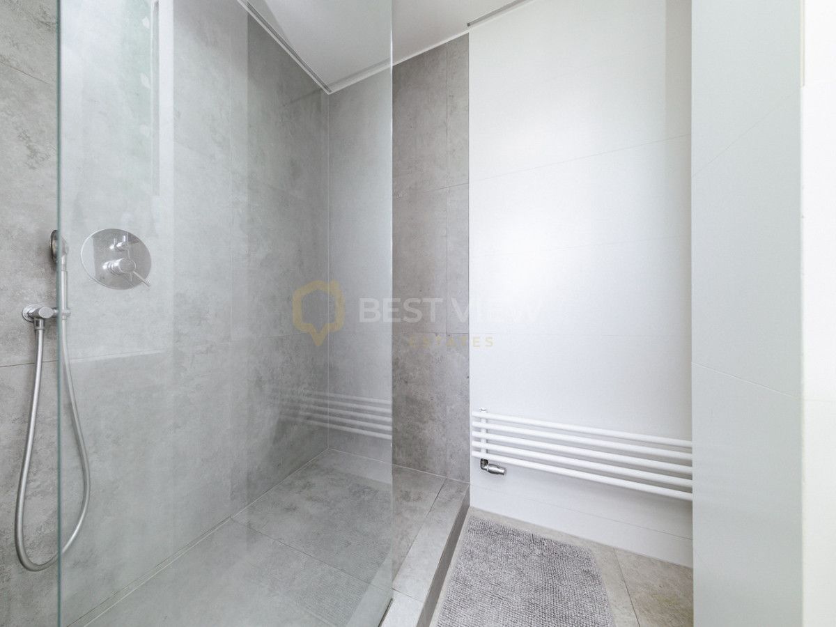 Mieszkanie 8-pokojowe Warszawa Targówek. Zdjęcie 4