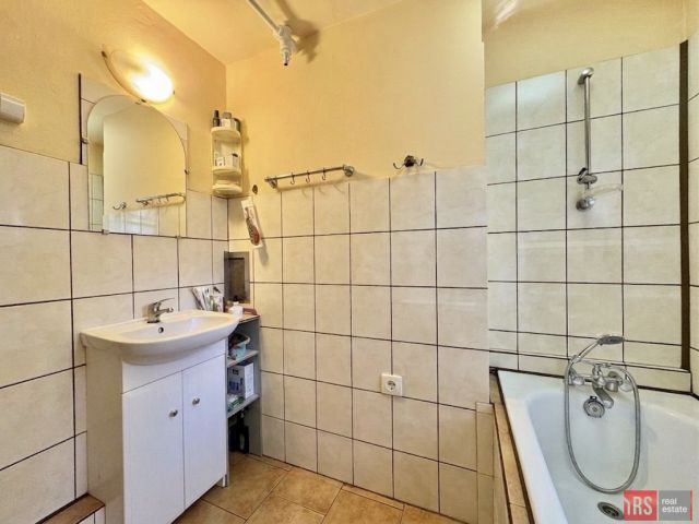 dom wolnostojący, 5 pokoi Wojciechów. Zdjęcie 14