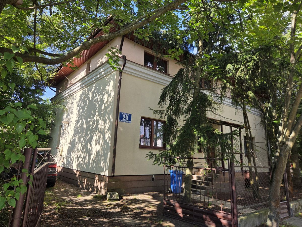 dom wolnostojący, 6 pokoi Blizne Jasińskiego, ul. Hubala Dobrzańskiego. Zdjęcie 1