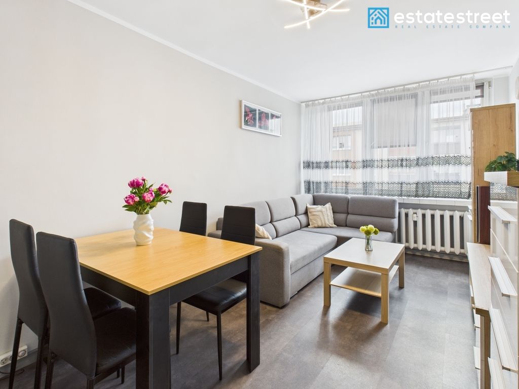 Mieszkanie 2-pokojowe Chorzów, ul. ks. Antoniego Stabika. Zdjęcie 2