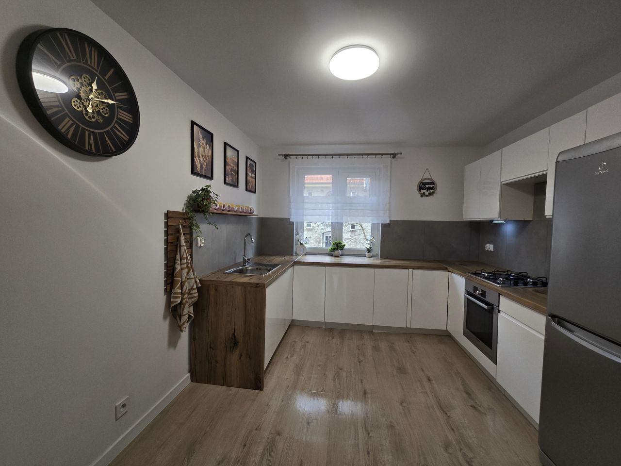 Mieszkanie 3-pokojowe Wałbrzych, ul. Prosta. Zdjęcie 3