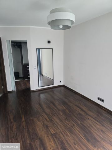 Mieszkanie 3-pokojowe Bielsko-Biała Śródmieście, ul. Bohaterów Warszawy. Zdjęcie 1