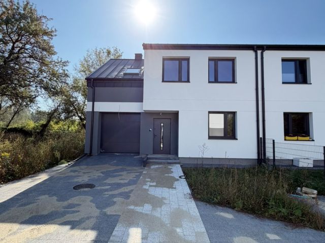 bliźniak, 5 pokoi Skierdy, ul. Modlińska. Zdjęcie 1