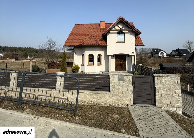 dom wolnostojący, 3 pokoje Więcbork. Zdjęcie 1