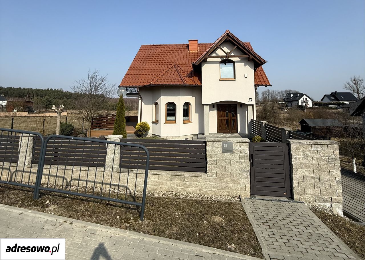 dom wolnostojący, 3 pokoje Więcbork. Zdjęcie 1