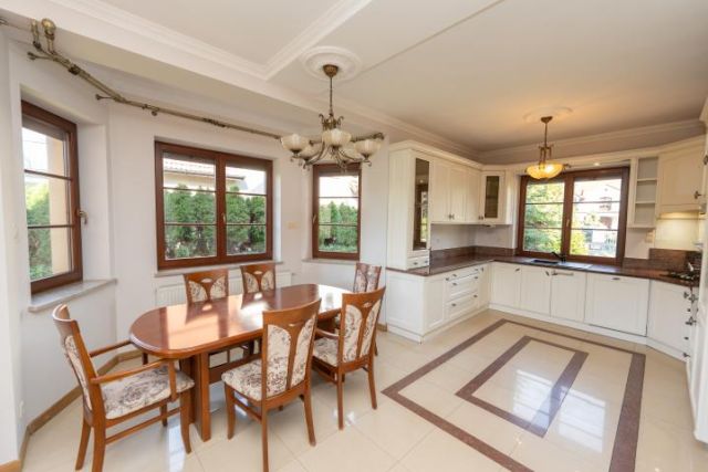 dom wolnostojący, 6 pokoi Żerniki Wrocławskie, ul. Miodowa. Zdjęcie 1