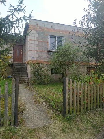 dom wolnostojący, 3 pokoje Kiełcz, ul. Osiedlowa. Zdjęcie 1
