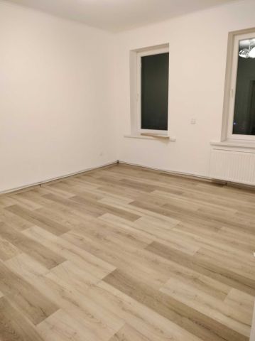 Mieszkanie 3-pokojowe Damasławek. Zdjęcie 1