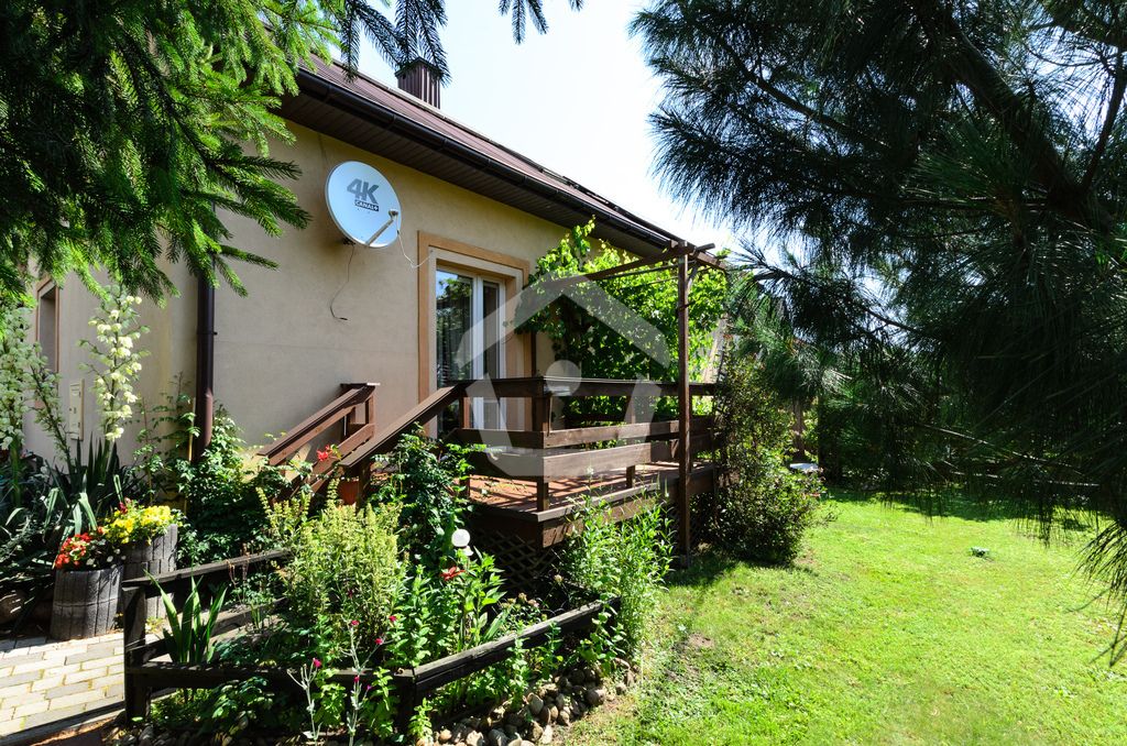 dom wolnostojący, 5 pokoi Widełka. Zdjęcie 2