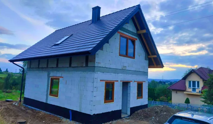 dom wolnostojący, 4 pokoje Modlnica, ul. Słoneczna