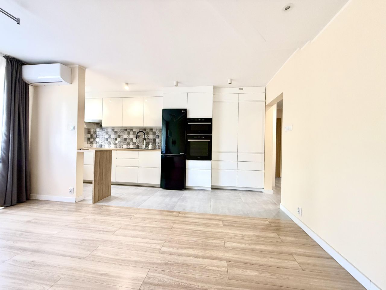 Mieszkanie 4-pokojowe Warszawa Bemowo, ul. Budy. Zdjęcie 1