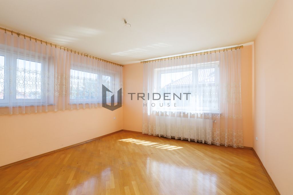 dom wolnostojący, 10 pokoi Marki. Zdjęcie 8